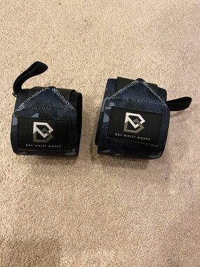 Bay wrist wraps